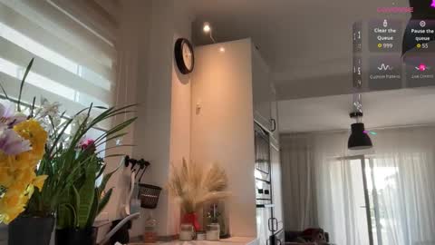 Snapshot of livmilani chatting on 03-13-26, 08:54 OnlyFans livia77 twitter liv20 4u online show from 03-13-26, 08:54