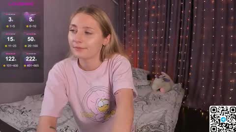 My name is Livy Nice to meet you  Thumbs up please its important online show from 02-15-26, 06:37