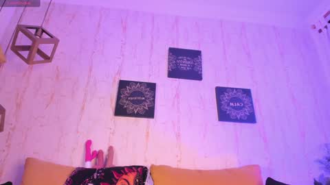 Snapshot of lixie_ chatting on 01-23-25, 06:56 Vanessa online show from 01-23-25, 06:56