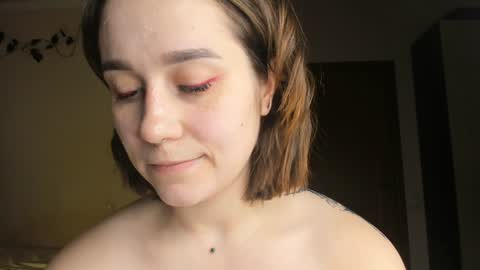 Snapshot of lixie_twenties chatting on 01-12-25, 12:18 Lixie online show from 01-12-25, 12:18