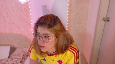 Snapshot of lixy_biker1 chatting on 06-12-26, 02:10 Lixy online show from 06-12-26, 02:10