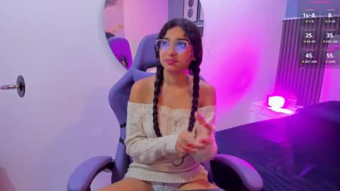 Snapshot of liz__cute chatting on 10-03-25, 11:51 Lizeth online show from 10-03-25, 11:51