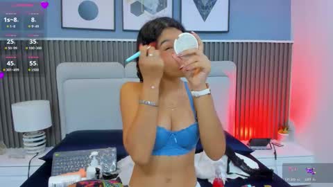 Snapshot of liz__cute chatting on 10-29-25, 11:34 Lizeth online show from 10-29-25, 11:34