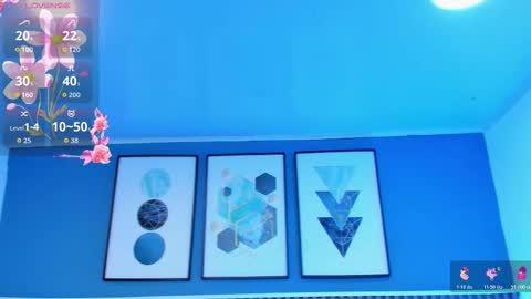 Snapshot of liz__cute chatting on 11-22-25, 11:53 Lizeth online show from 11-22-25, 11:53