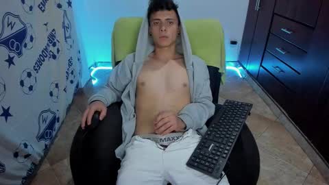 Chris online show from 03-05-26, 04:08