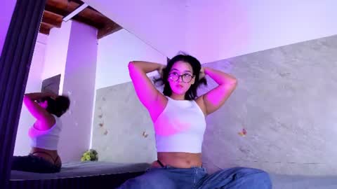 Snapshot of liz_gomez01 chatting on 08-02-26, 02:10 Liz online show from 08-02-26, 02:10