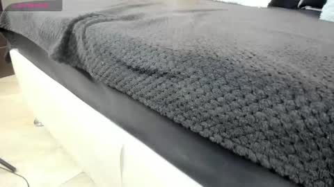 Liz  online show from 01-22-25, 10:07