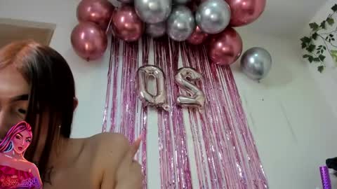 Snapshot of liz_lunaa chatting on 05-11-26, 09:01 Liz Luna online show from 05-11-26, 09:01