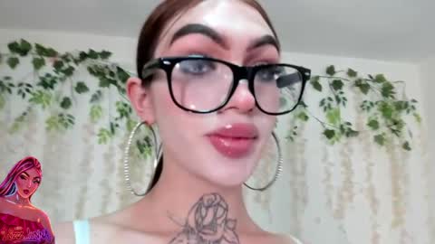 Snapshot of liz_lunaa chatting on 05-28-26, 09:45 Liz Luna online show from 05-28-26, 09:45