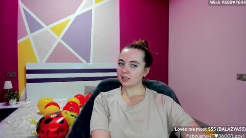 Girl next door online show from 02-10-25, 03:32