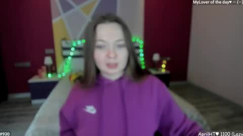 Snapshot of lizaghost chatting on 04-18-26, 11:36 Girl next door online show from 04-18-26, 11:36