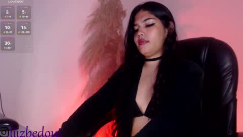 lizbedoutx online show from 11-21-25, 01:32