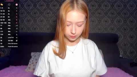 Kate online show from 11-25-25, 01:11