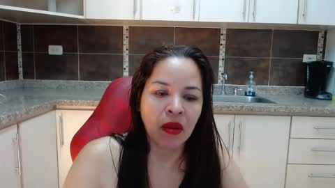 Snapshot of lizeth_bels chatting on 06-16-26, 11:57 L I Z E T H online show from 06-16-26, 11:57