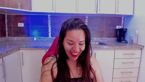 Snapshot of lizeth_bels chatting on 07-17-26, 08:35 L I Z E T H online show from 07-17-26, 08:35