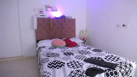 Snapshot of lizeth_mcry chatting on 02-02-25, 05:15 LIZETH online show from 02-02-25, 05:15