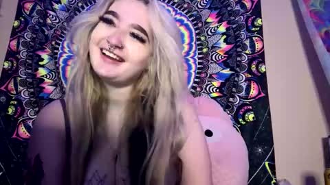 Lizz  online show from 02-23-25, 11:33