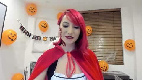 lizzdoux online show from 11-01-25, 01:40