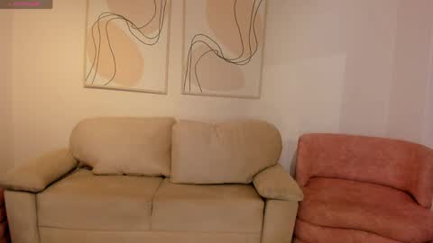 Lizzi  online show from 03-29-26, 12:05