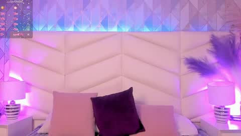 LIZZI online show from 04-11-26, 07:29