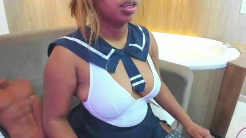 Snapshot of lizzie_williamss chatting on 06-04-26, 03:12 lizzie_williamss online show from 06-04-26, 03:12