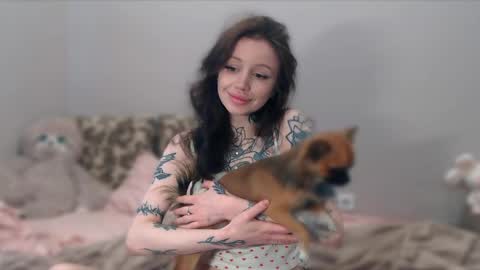 Snapshot of lizziesweety chatting on 04-17-26, 04:15 liza liza liza online show from 04-17-26, 04:15