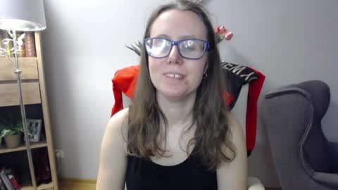 Snapshot of lizzy_sparkle chatting on 04-22-26, 04:59 Lizzy online show from 04-22-26, 04:59