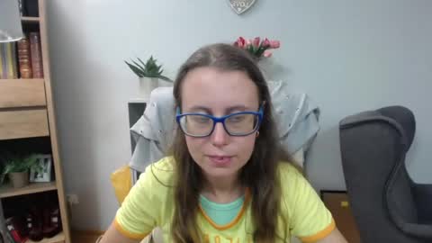 Snapshot of lizzy_sparkle chatting on 07-27-26, 04:08 Lizzy online show from 07-27-26, 04:08