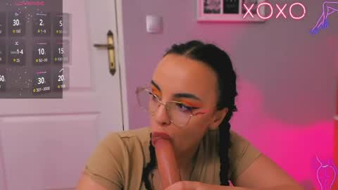 Snapshot of lizzybliss chatting on 04-30-26, 01:50 Lizzy online show from 04-30-26, 01:50