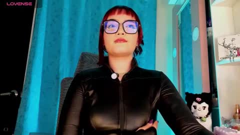 Elizabeth but call me Lizz  online show from 02-10-26, 07:18