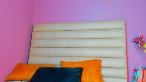 Snapshot of lizzysato chatting on 09-09-25, 09:25 LizzySato online show from 09-09-25, 09:25