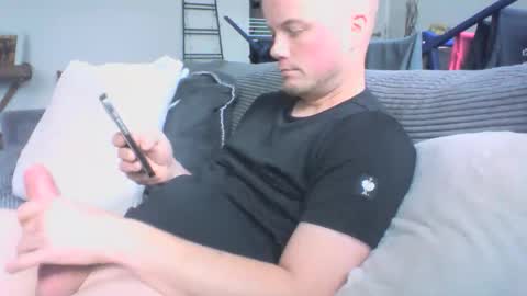 Snapshot of lks94 chatting on 10-14-25, 02:51 lucas online show from 10-14-25, 02:51