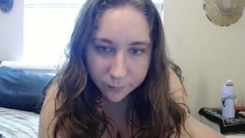 llena_de_lechee online show from 09-30-25, 03:06