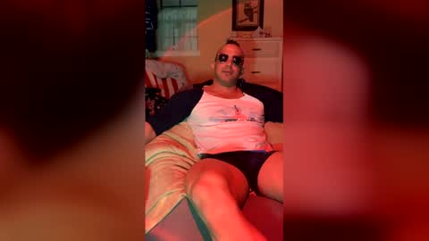 Snapshot of lljoey84 chatting on 02-18-26, 05:03 lljoey84 online show from 02-18-26, 05:03