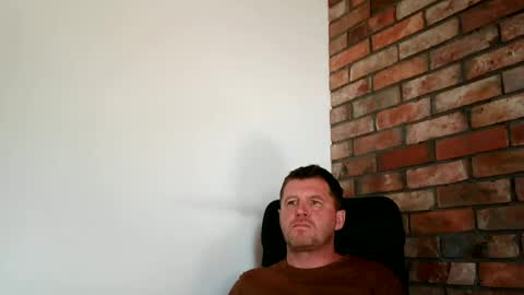 Snapshot of lllukasssxxx chatting on 06-17-26, 11:45 lllukasssxxx online show from 06-17-26, 11:45