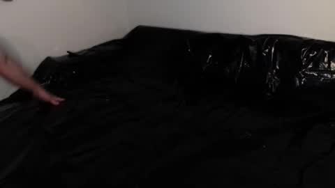 llovelatex online show from 12-16-25, 08:25