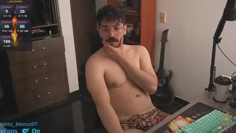 Lobito blanco Thefckingwolf main account online show from 04-30-26, 03:07