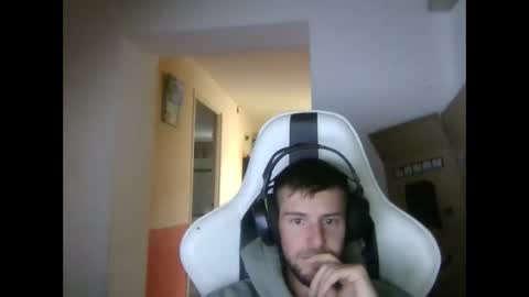 Snapshot of lobotomy54 chatting on 09-11-25, 01:44 lobo online show from 09-11-25, 01:44