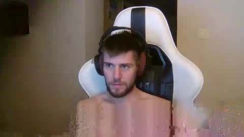 Snapshot of lobotomy54 chatting on 11-21-25, 01:04 lobo online show from 11-21-25, 01:04