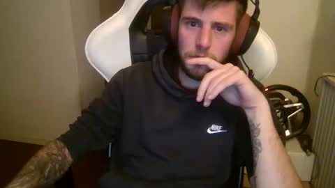 Snapshot of lobotomy54 chatting on 11-29-25, 03:20 lobo online show from 11-29-25, 03:20