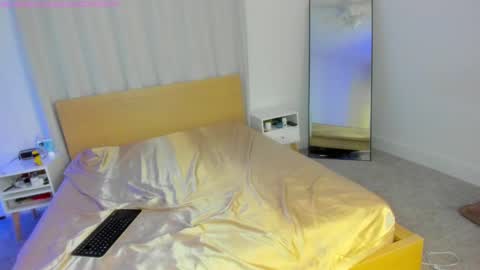 lolo 3 online show from 02-25-25, 05:52