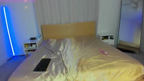 lolo 3 online show from 02-25-25, 08:58