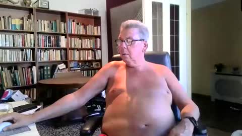 Snapshot of loebet chatting on 04-25-26, 02:25 Loebet online show from 04-25-26, 02:25