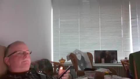 Snapshot of loewe39238 chatting on 01-16-25, 08:43 loewe39238 online show from 01-16-25, 08:43