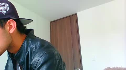 logaan_grey online show from 01-02-25, 04:35