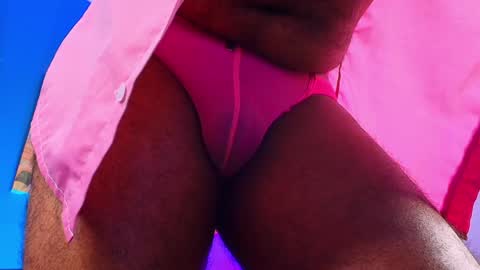 Snapshot of logan_adams27 chatting on 04-25-26, 12:08 Logan online show from 04-25-26, 12:08