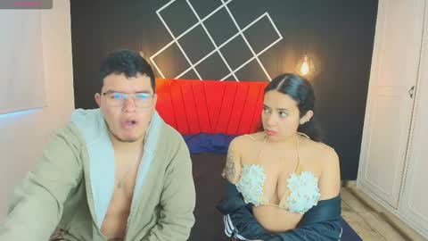 Logan and Chloe online show from 11-22-25, 11:42