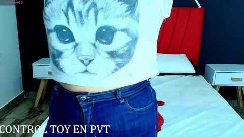 Logan and Chloe online show from 12-01-25, 11:59