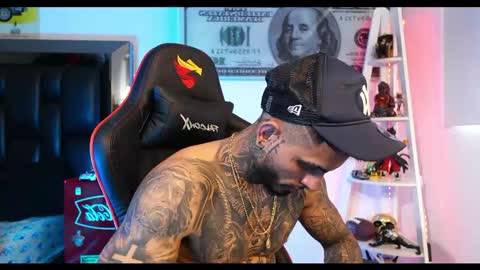 logan_hugh8 online show from 02-26-25, 05:17