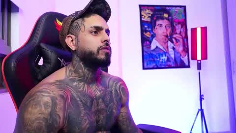 logan_hugh8 online show from 11-05-25, 06:46